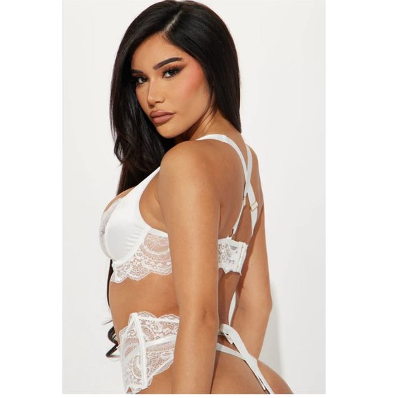 Deep In Love Lace 2 Piece Set - White - Picture 3 of 3